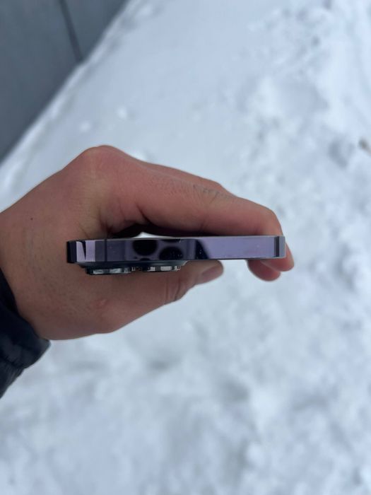 iPhone 14 pro max 128гб  акб 100%. НЮАНСИ  на екрані чорна точка, скол на екрані з права,  камера 1х, 2х, 3х буває розфоткус   0,5x працює ідеально