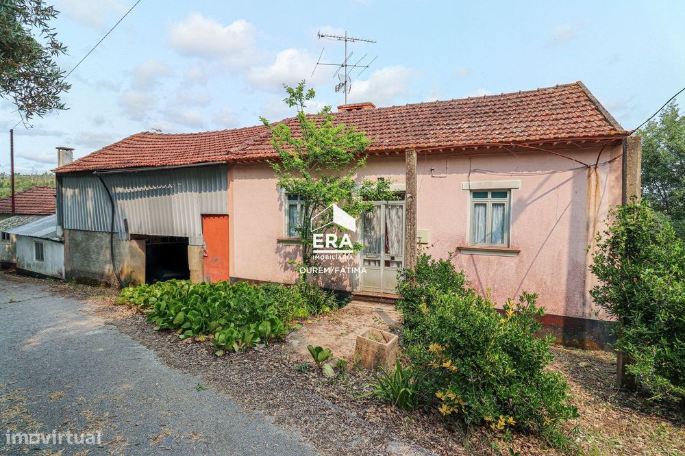 Moradia T2 localizada no Olival, Ourém