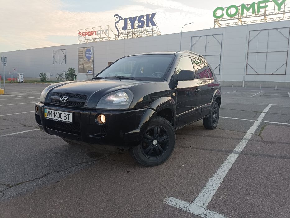 Продам Hyundai Tucson 2008 года 2.0 Газ/Бензин Автомат