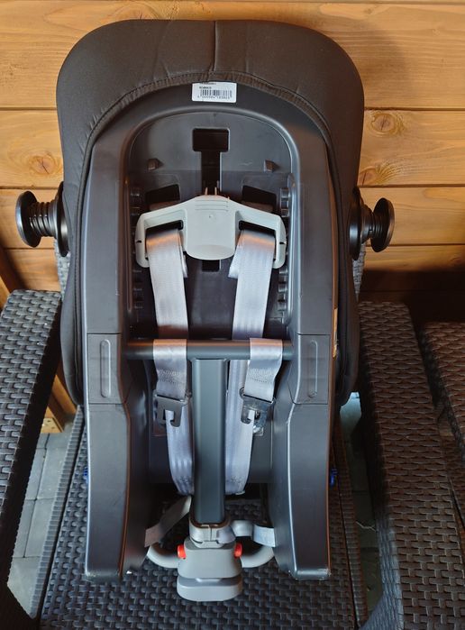 Fotelik Britax Romer Max Way Plus 9-25 kg tyłem do kierunku jazdy