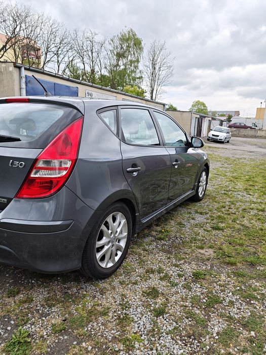 Hyundai i30 niski przebieg, bogata wersja.