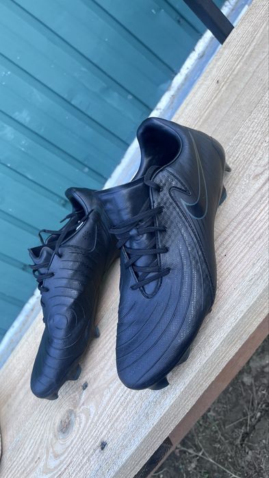 футбольные бутсы Nike Phantom GX II Academy FG/MG