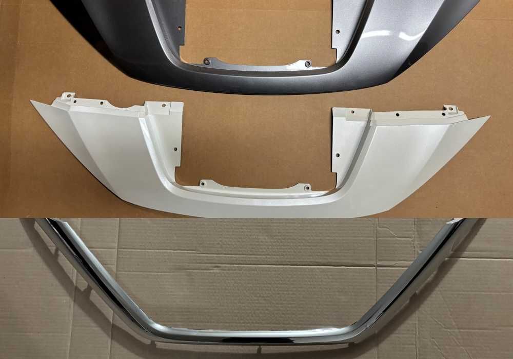 Молдинг бампера Nissan Leaf 2018-