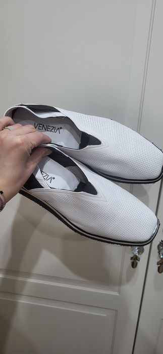 Buty Venezia 39 skora naturalna
