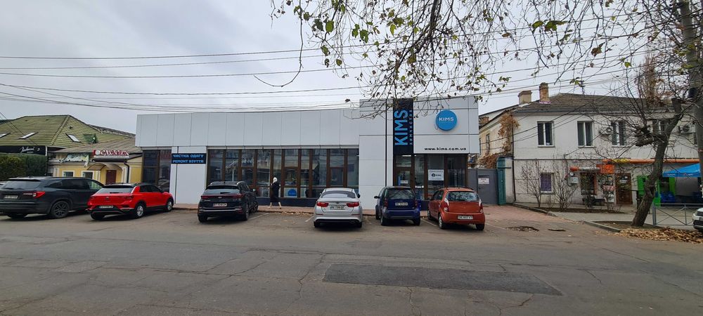 Продаж приміщення. 500 кв.м. вул. Маріупольська. Фасад.