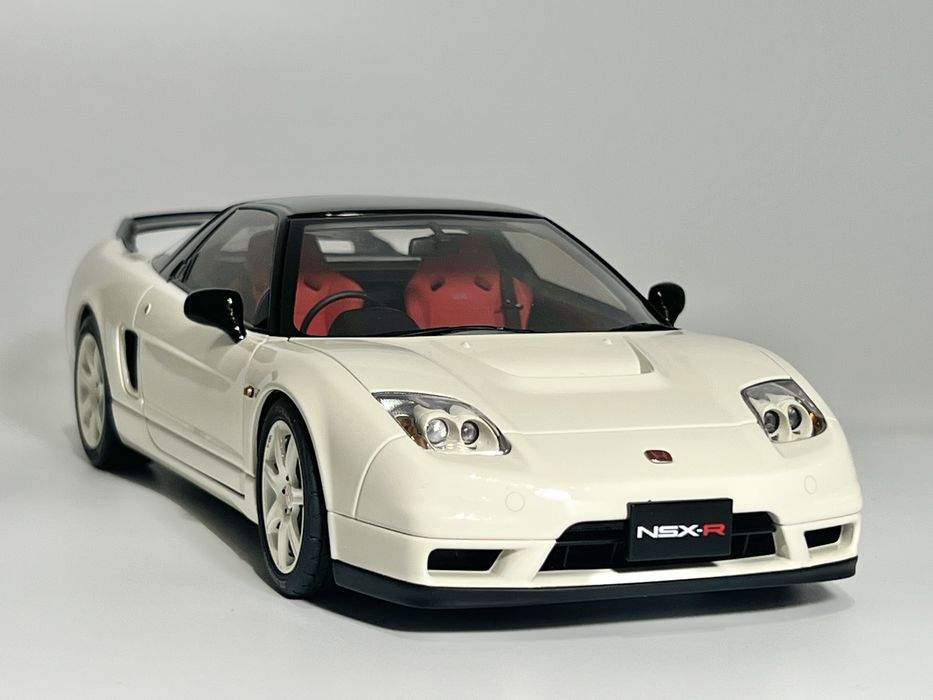 Honda NSX-R AUTOart 1/18