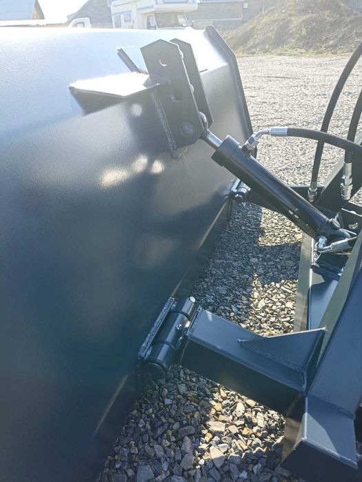 Łycha szufla  do materiałów sypkich na tylny TUZ Dostawa