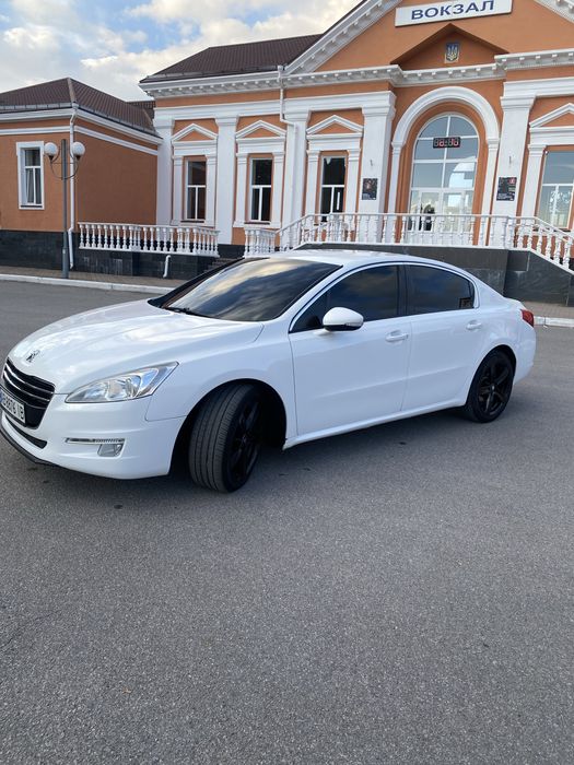 Автомобіль Peugeot 508 2011