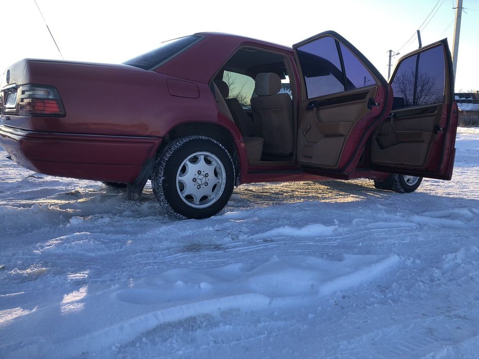 Мерседес Е200,1995рік