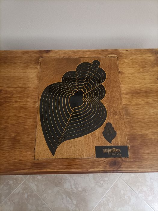 Mesa com estrutura ferro