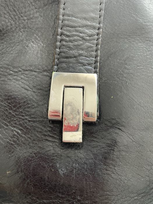 Mala em couro feminina