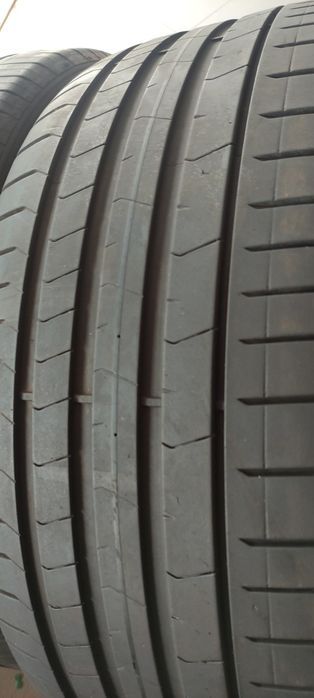 Pneus 275/35/22 Pirelli semi novos