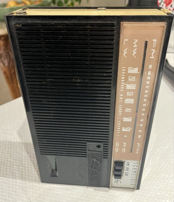 Esta ao de radio SCHNEIDER FM