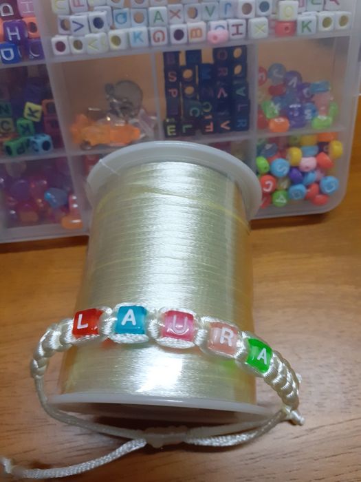 Pulseira personalizada com nome