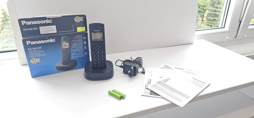 Telefon stacjonarny bezsznurowy, nowy Panasonic