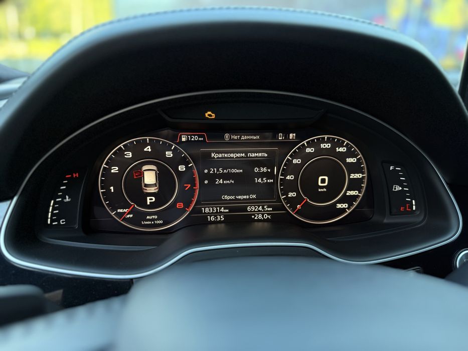 Продам Audi Q7 2016 р