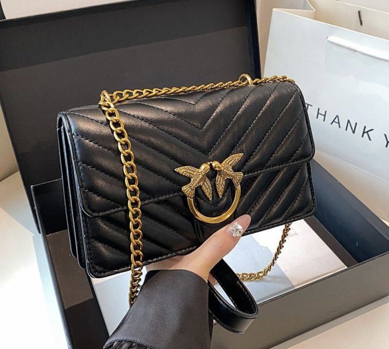 Bolsa Nova  Estilo e Qualidade