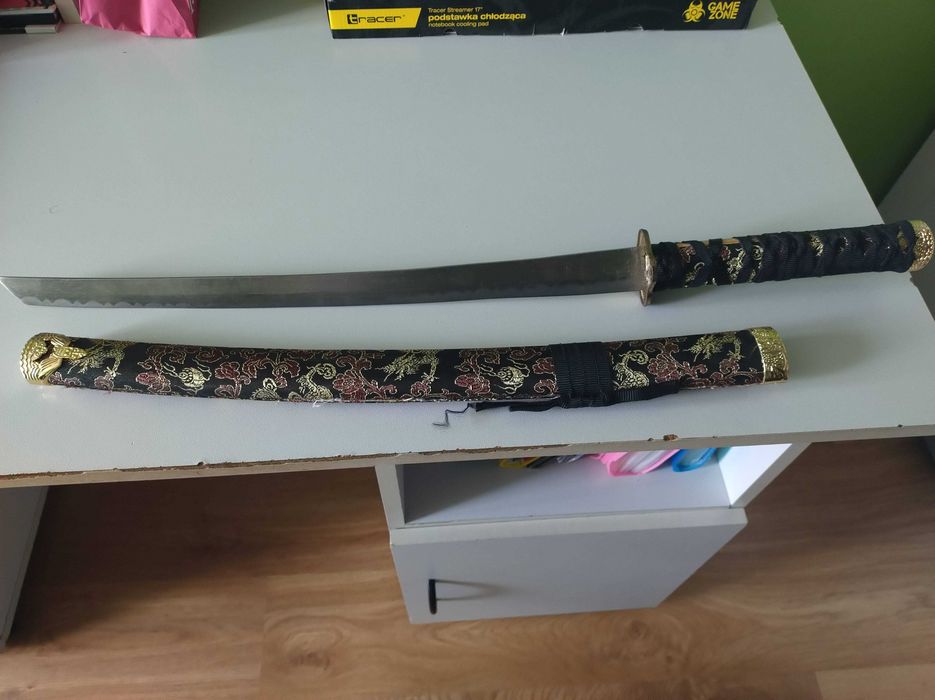 Sprzedam 3 miecze podobne do samurajskich