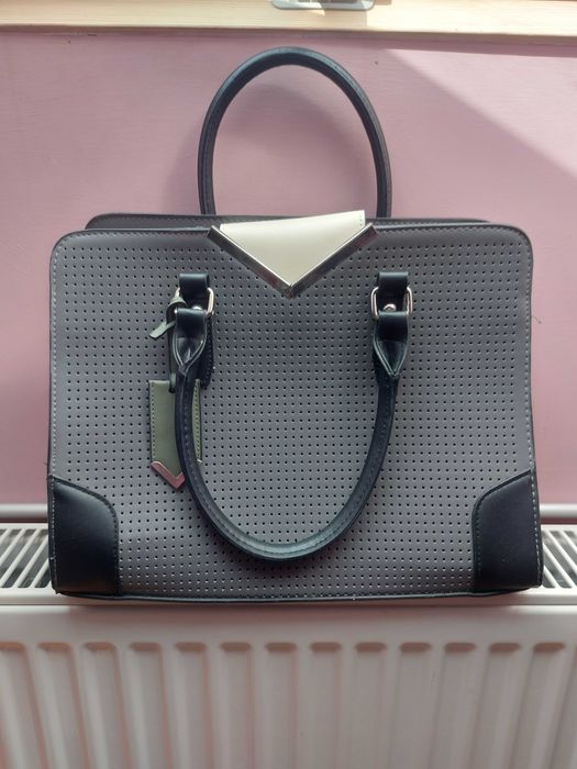 Torebka do ręki czarno szara