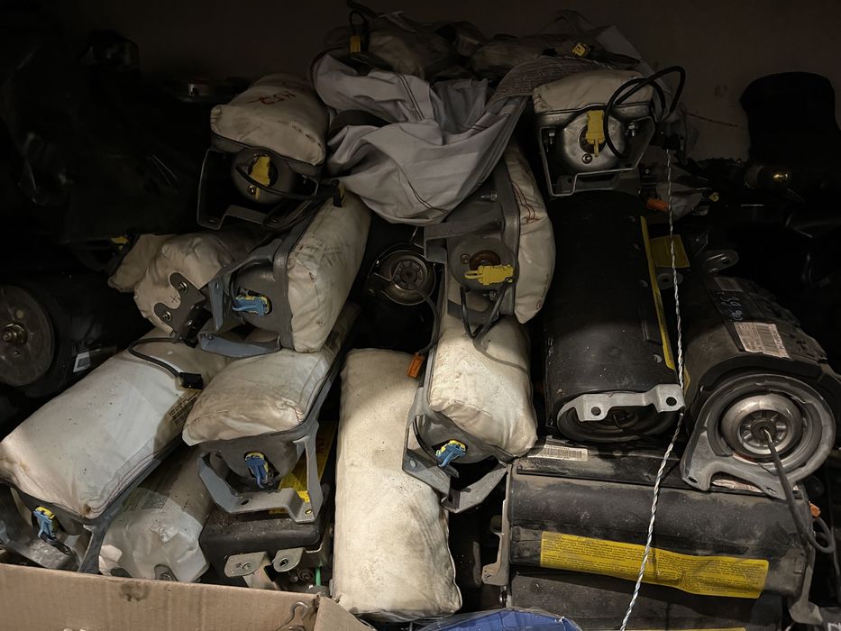 Продам AIRBAG на BMW E38 E39 E46 E53 E60 E65