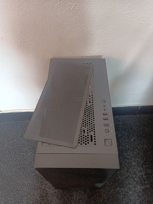 Gabinete/caixa de PC gamer434464847456512002