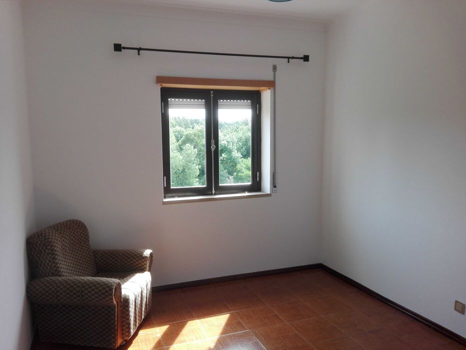 VENDE-SE Apartamento T3 Chiqueda (Alcobaça)