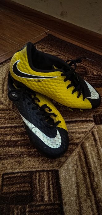 Продам буци NIKE