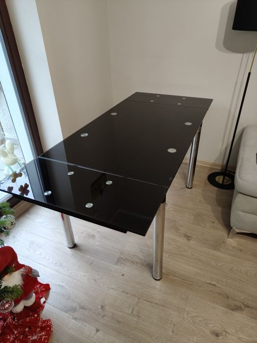 Szklany stół rozkładany KRZESLA GRATIS