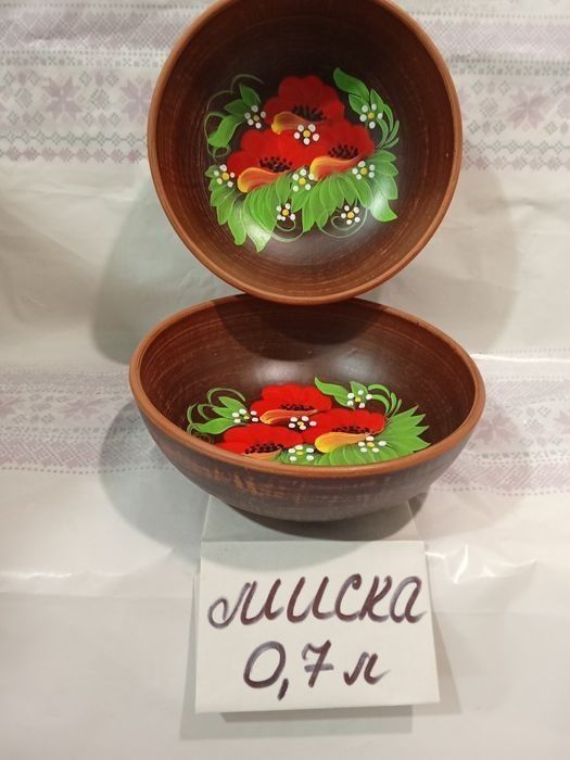 Мальовничий посуд Мак