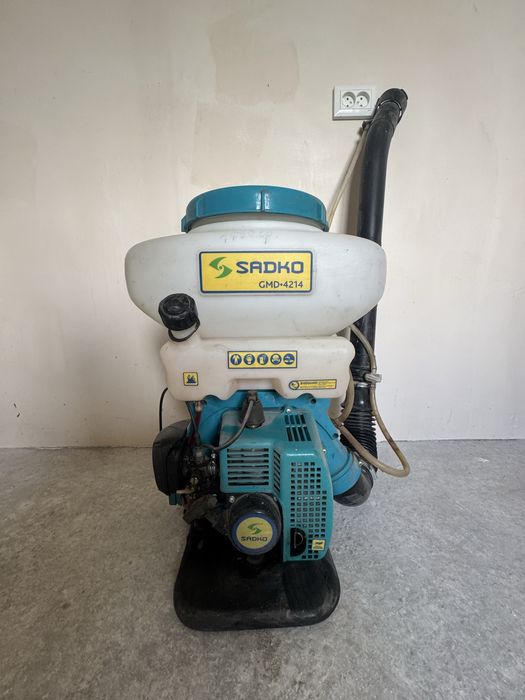 Обприскувач садовий Sadko