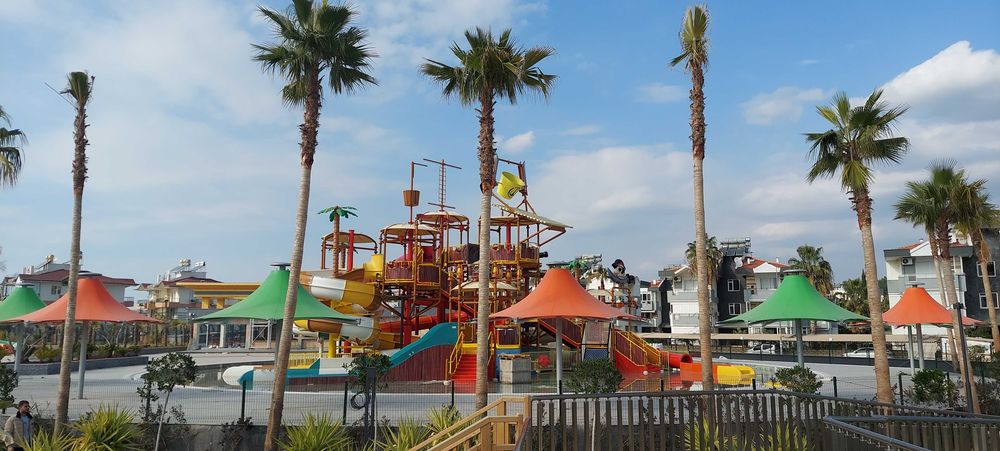 Квартира в комплексі Azura World Residence & Hotel. Аланья, Туреччина