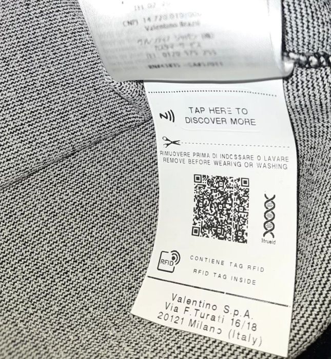 Свитшот Valentino женский свитер кофта Garavani