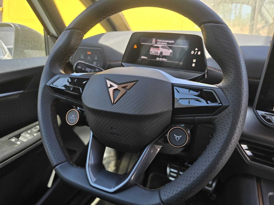 Cupra Born acidentado