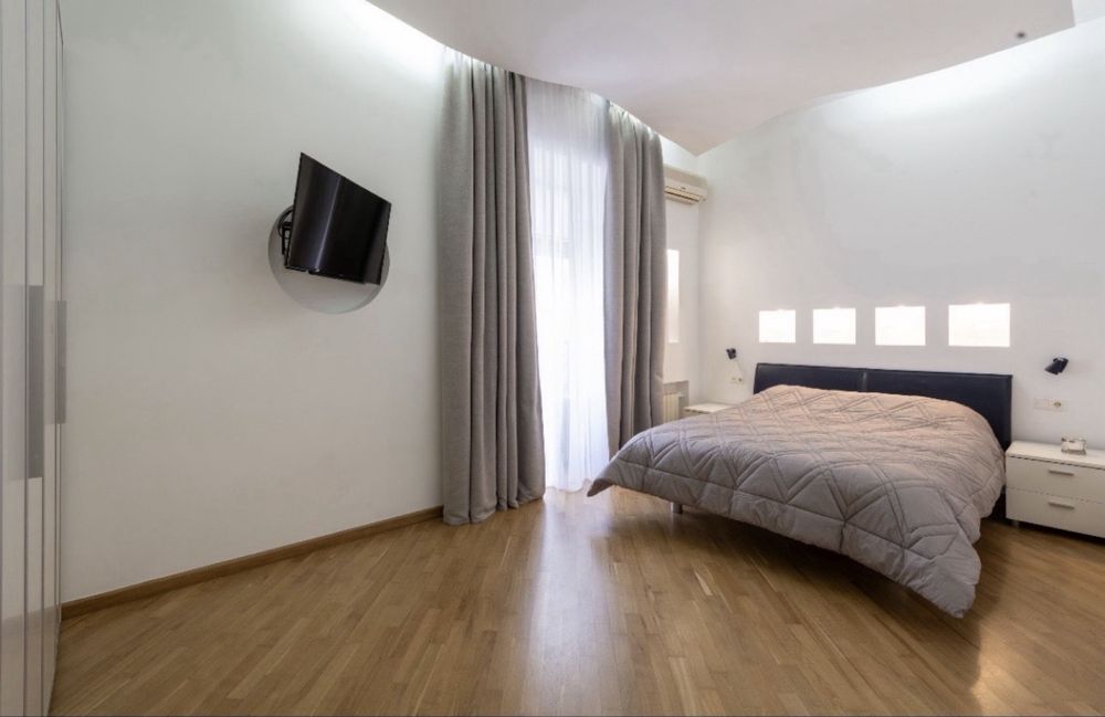 Без% 4к (120м2) Круглоуніверситетська 6, ЦЕНТР, Хрещатик Золоті ворота