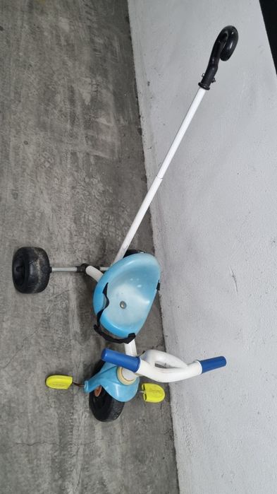Triciclo para criança