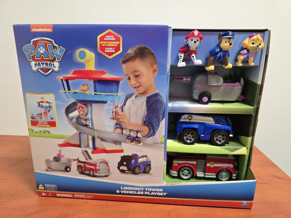 Psi Patrol Wieża obserwacyjna ze światłem, dźwiękiem, 3 autka, figurki