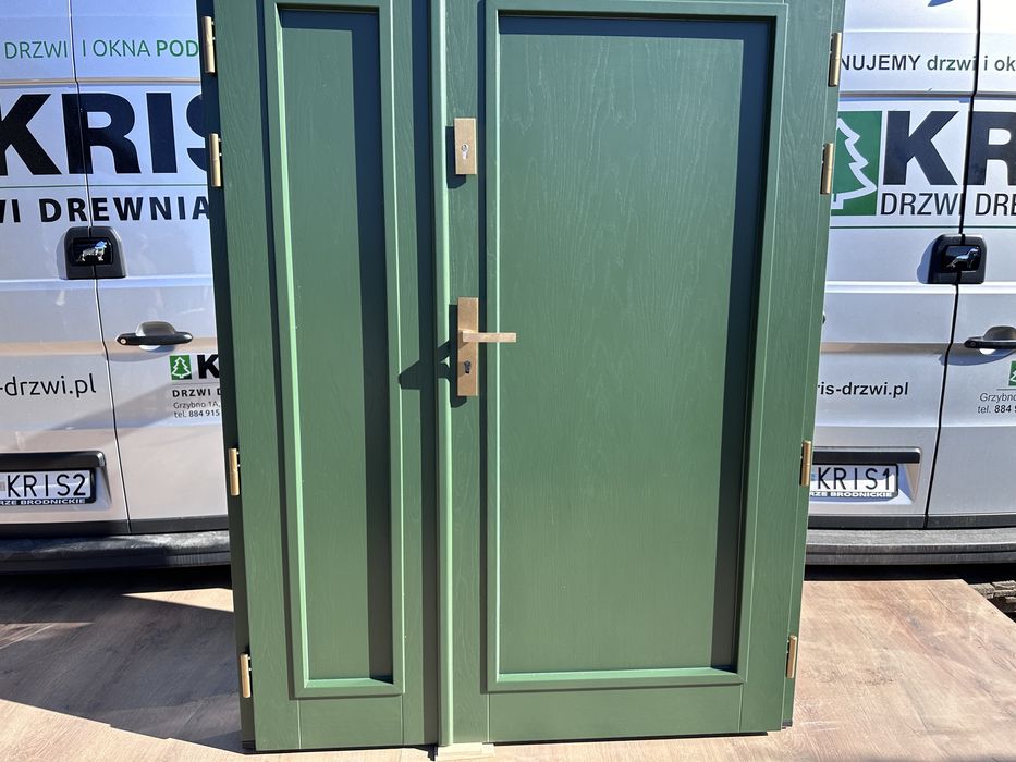 Drzwi zewnętrzne drewniane dwuskrzydłowe zielone Czyste powietrze