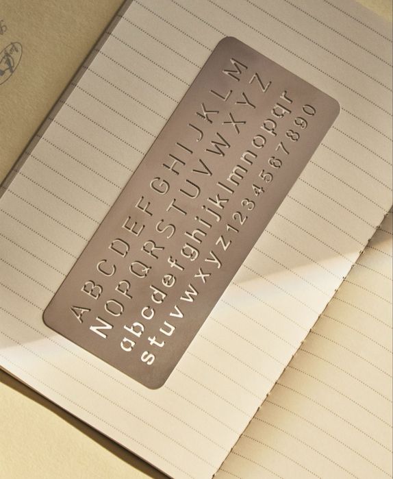 Régua Metal Abecedário Papelaria Zara Home NOVO