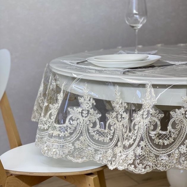 Силіконова Скатертина з Королівським мереживом Молочний 120х150см