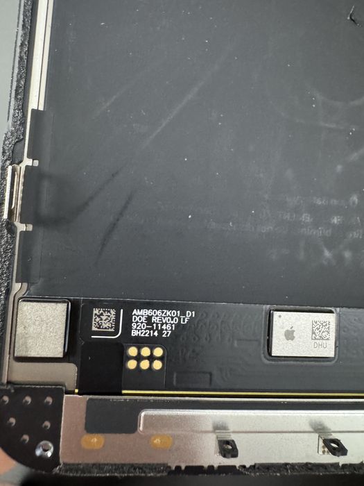 Пляма дисплей iphone 13 Pro