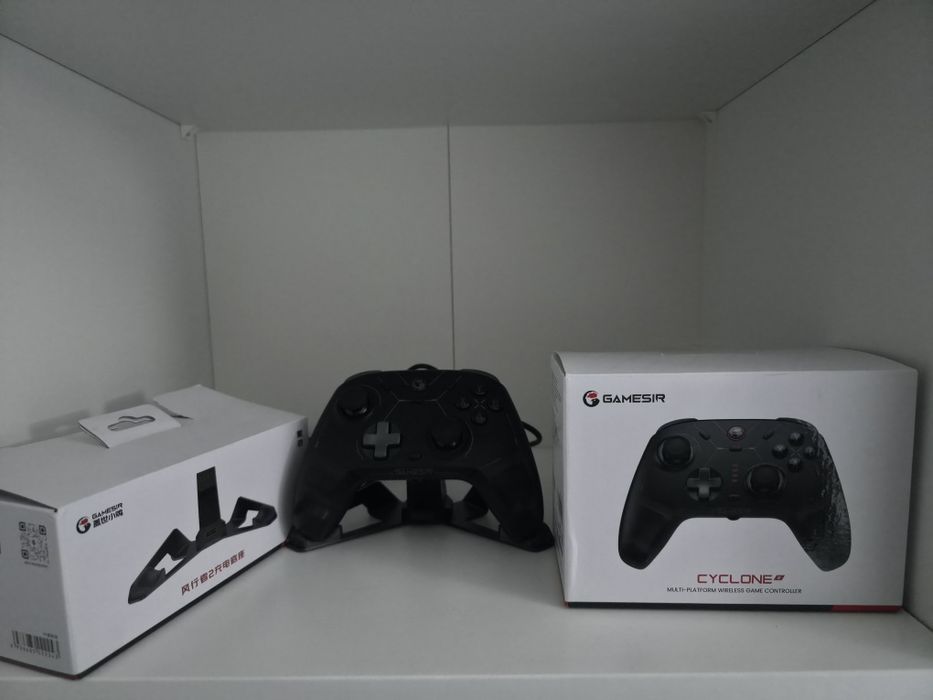Comando Gamesir Cyclone 2 + Docking Station
