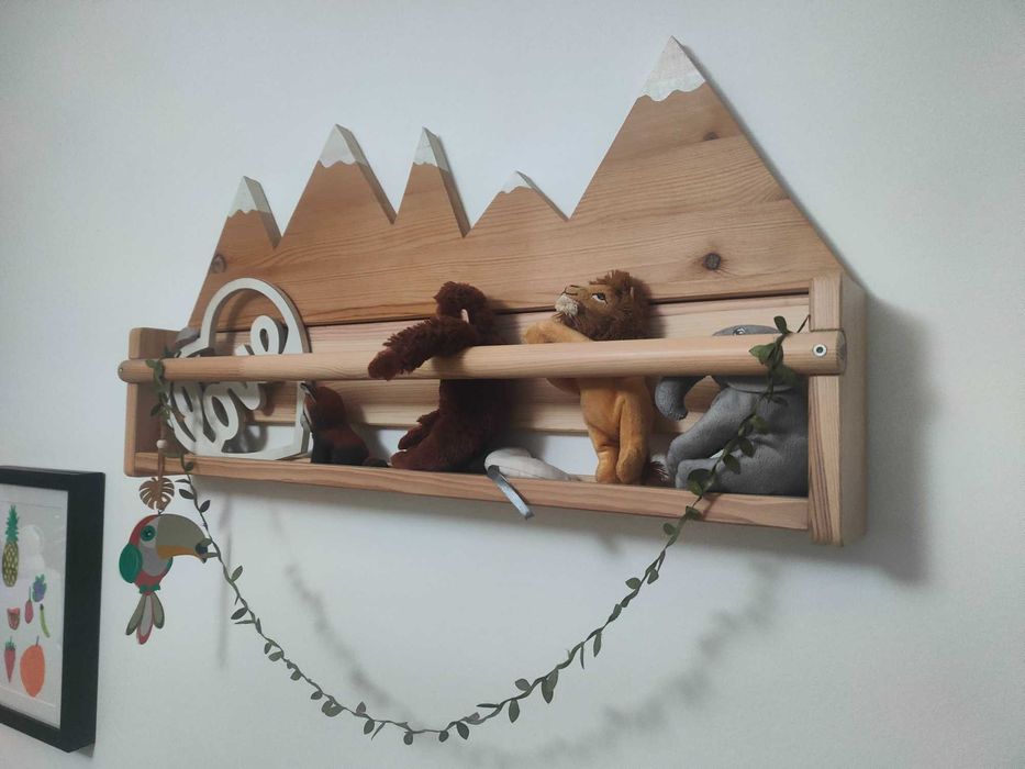 Prateleira IKEA personalizada