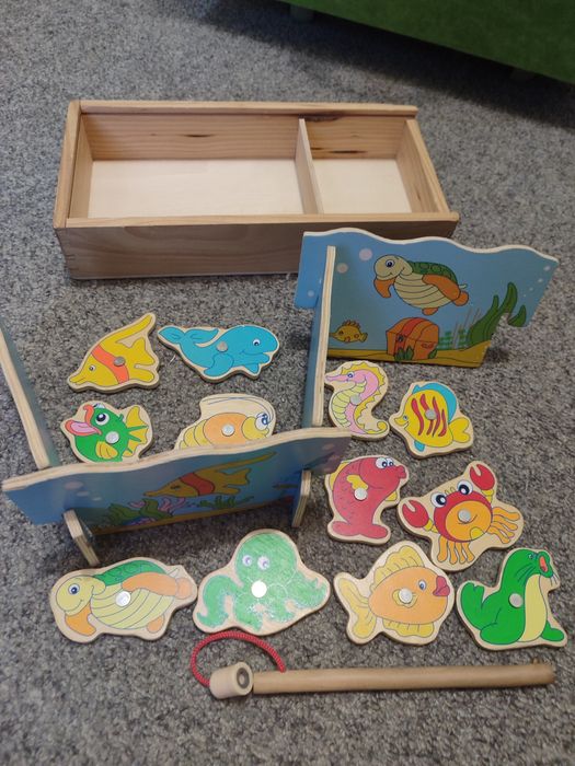 Дитяча рибалка на магніті