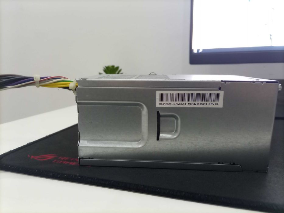 HP 80 Plus Gold 240W Power Supply64738332382721122