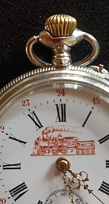 Relógio de bolso em prata de cerca de 1910 em perfeitas condições.