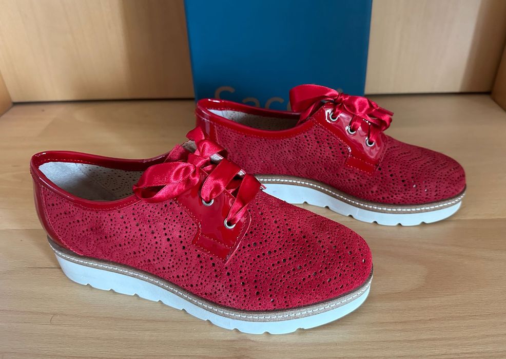 Sapatos Vermelhos Nº 39 Novos