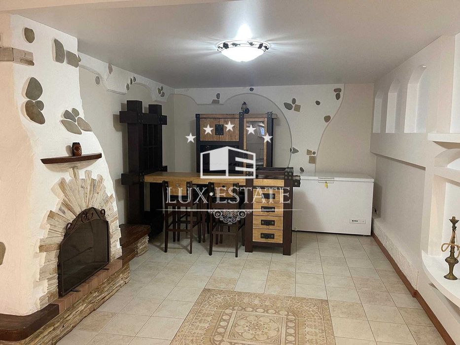 Аренда эксклюзивного домовладения  с бассейном   (Конча-Заспа)