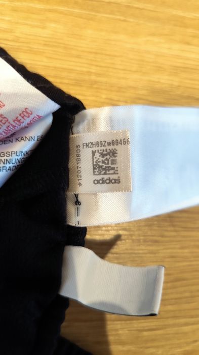 Spodnie dresy  adidas rozmiar 152