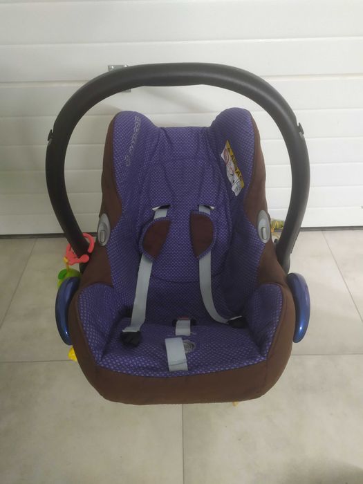 Nosidełko Maxi Cosi + baza + adaptery