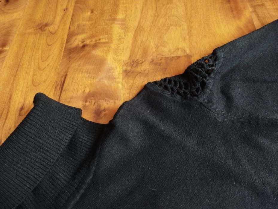 Czarny elegancki golf